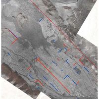 Fig. 3. Two periods of centuriation at Butrint based on a 1943 RAF aerial photograph (courtesy of David Bescoby)