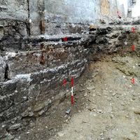 Fig. 15. A detail of the stratigraphy.