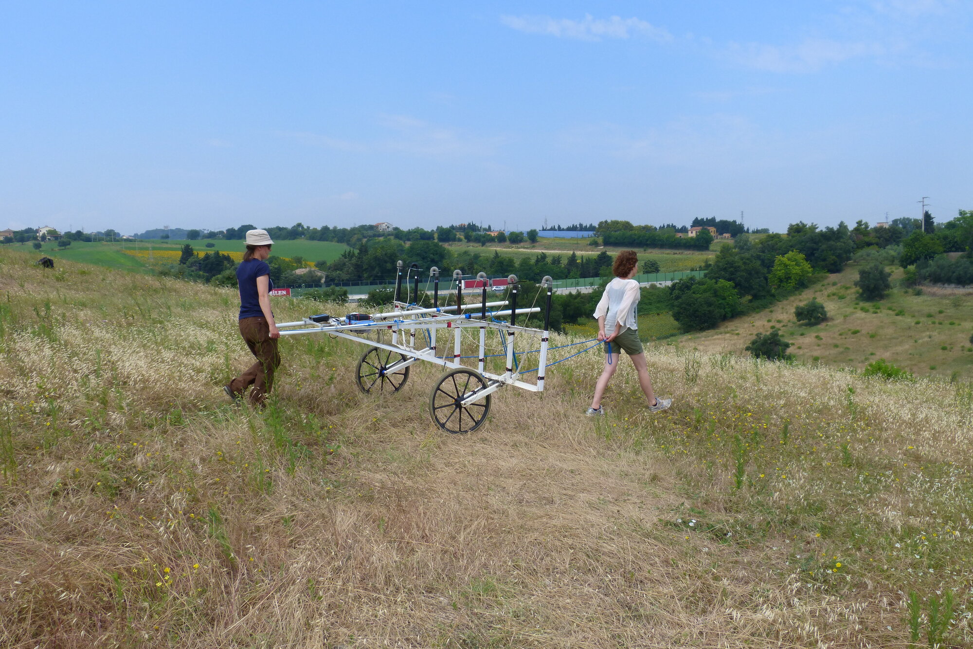 Figure 7 - The Eastern Atlas team conducts the magnetometer survey on Montarice, July 2013
(photo Burkart Ullrich).